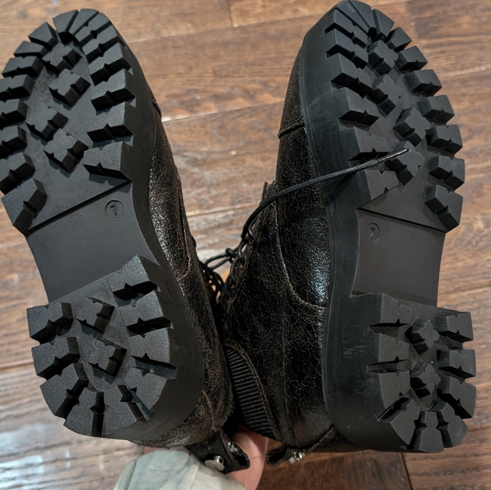NWT Seven7 Jadon Combat Boots Textured Black Shiny - Picture 6 of 9